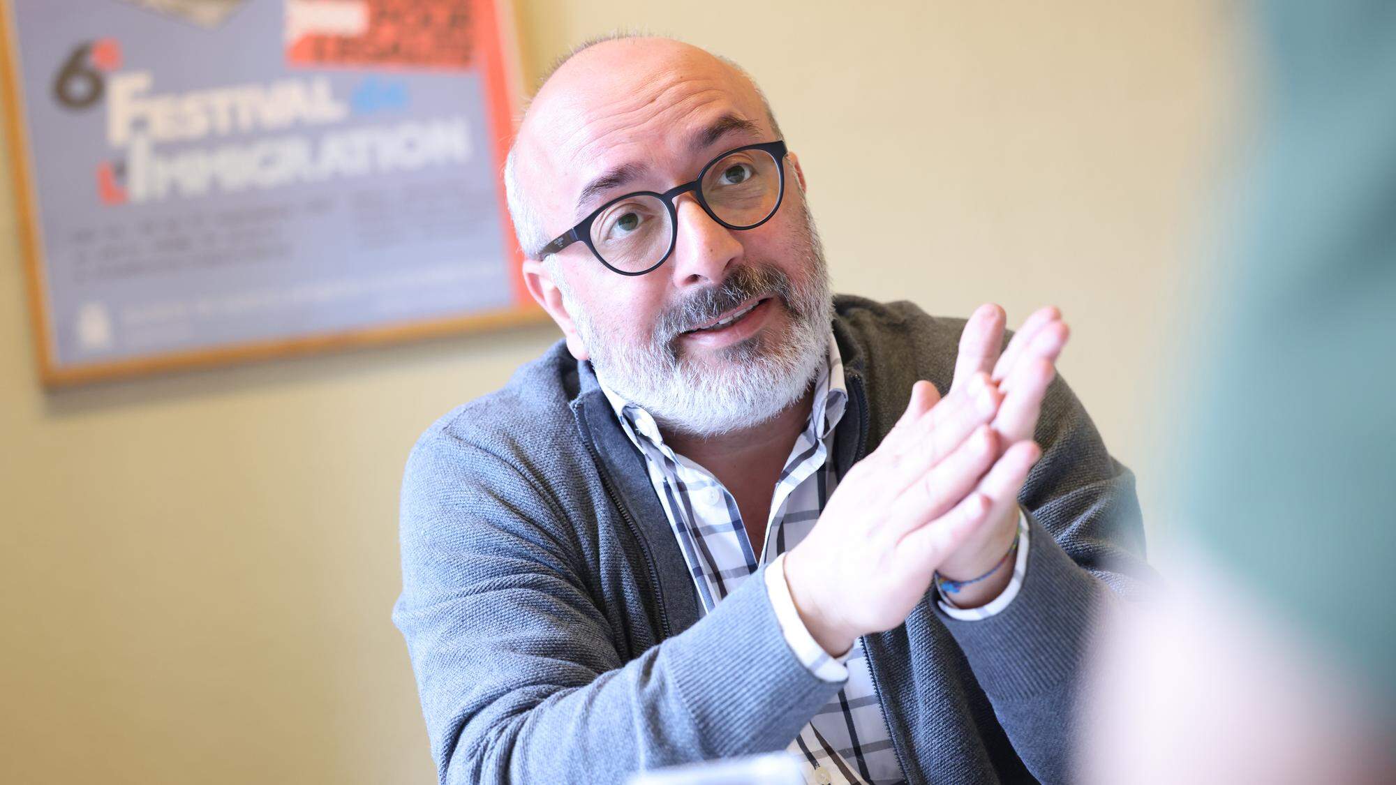 Sérgio Ferreira, directeur politique de l’ASTI, s’oppose à ces expulsions.