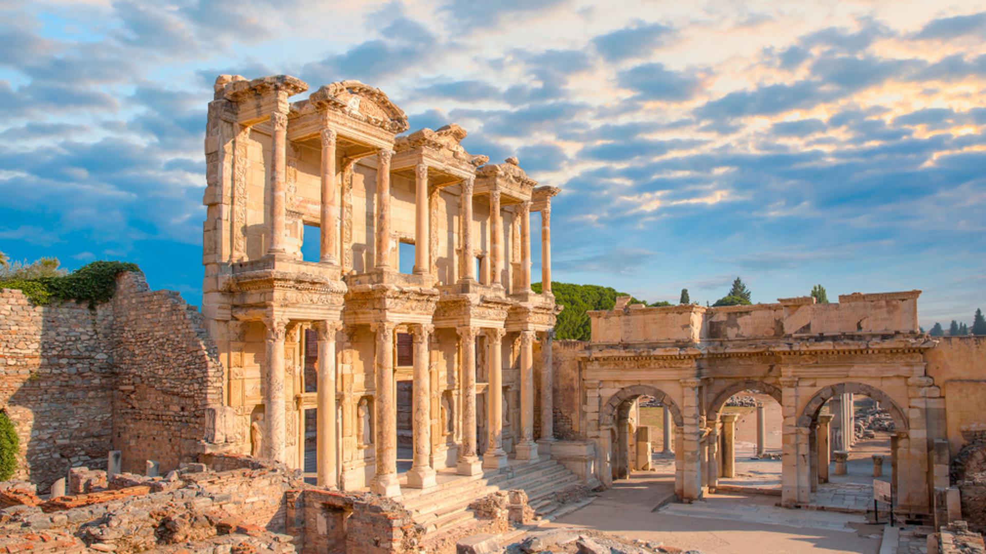 Consideradas uma das sete maravilhas do mundo, as ruínas romanas em Ephesus