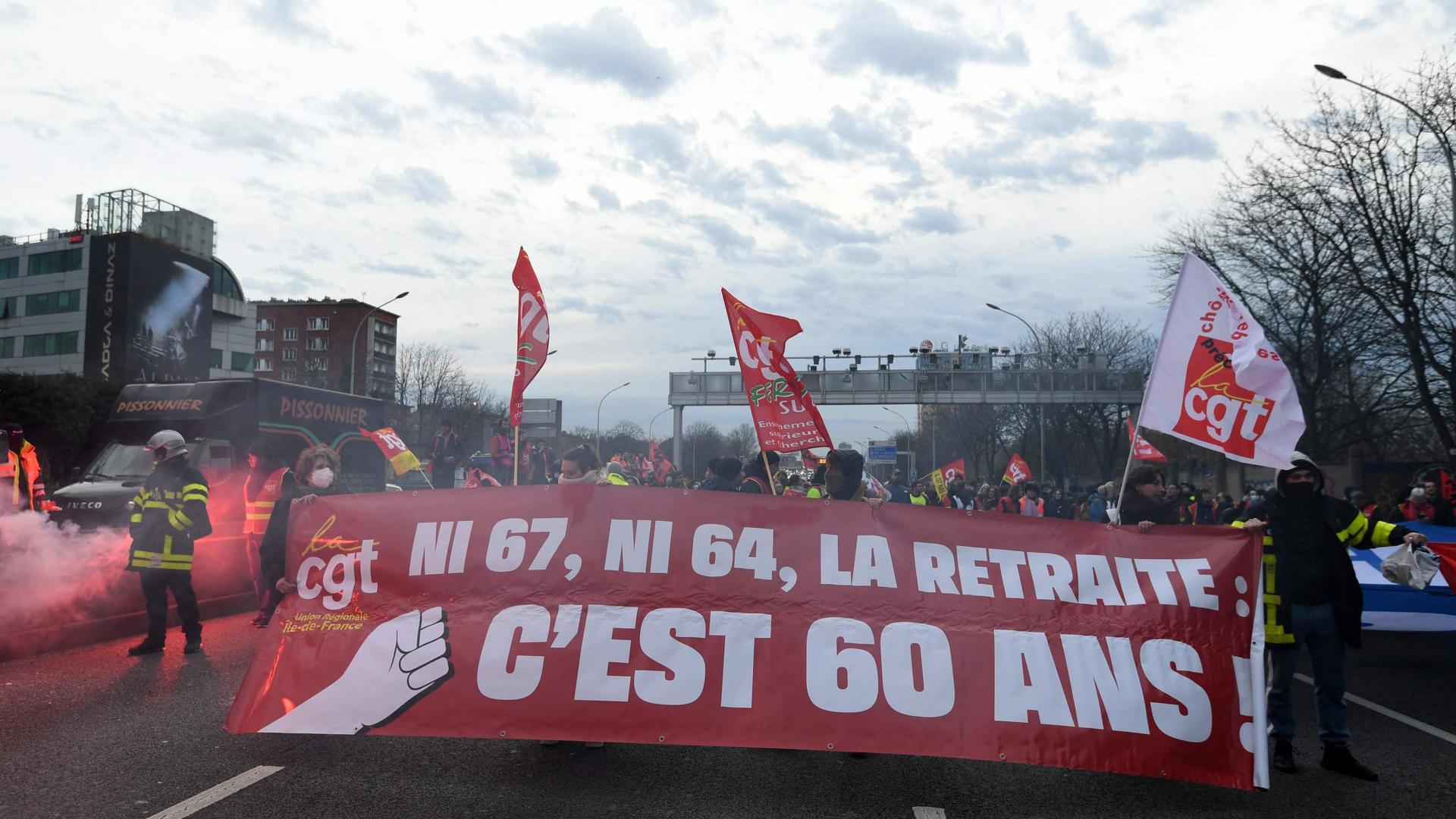 Protestos em França contra a reforma de pensões. 