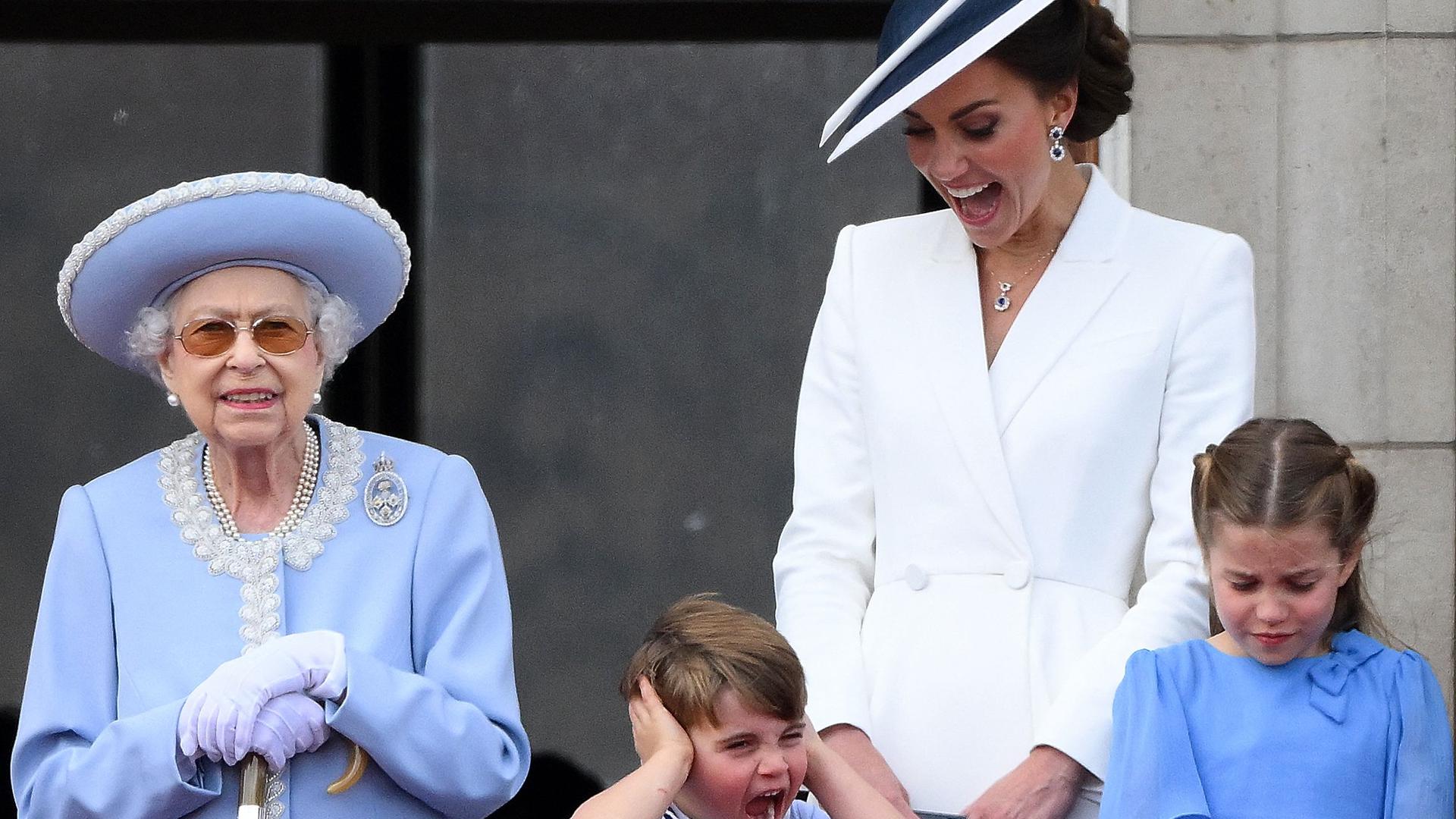 Princesa Charlotte, usou um vestido de marca portuguesa no Jubileu que esgotou em poucas horas.