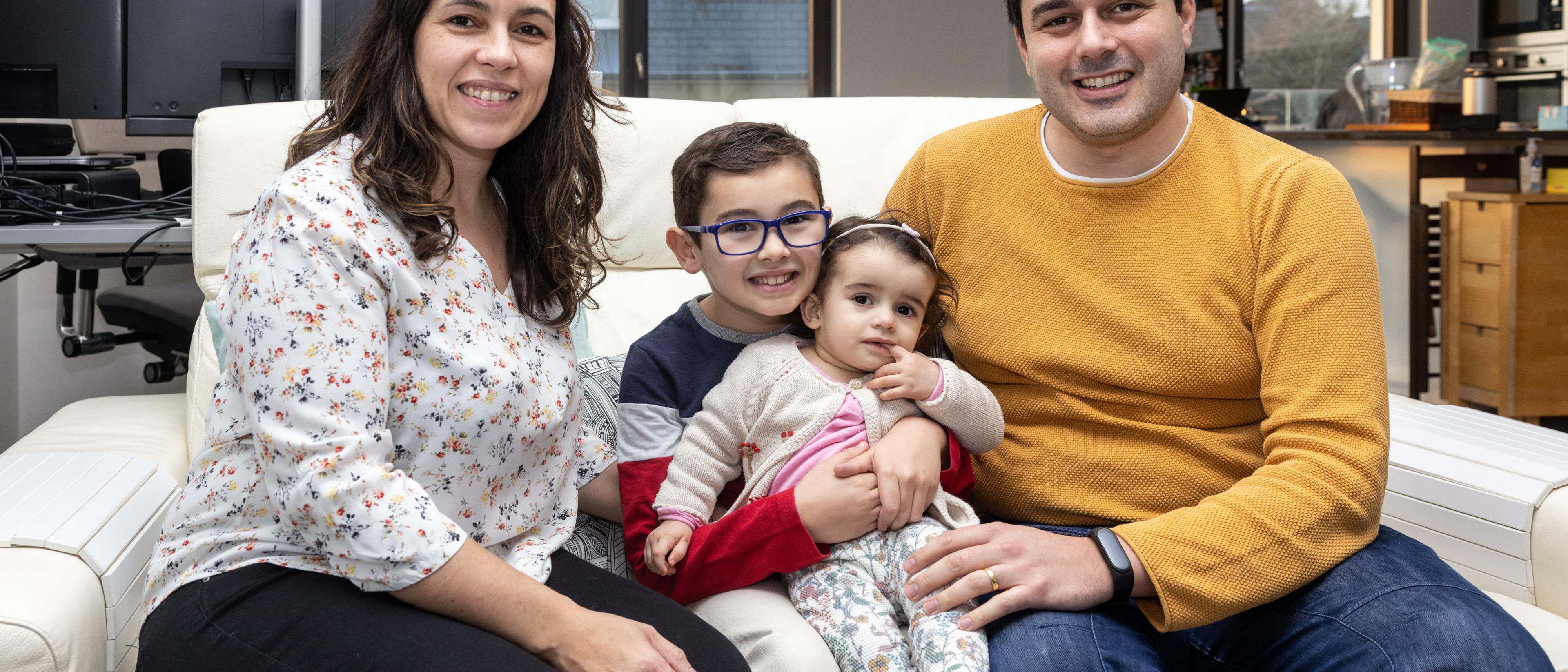 Vera Gomes e Filipe Cunha com os filhos Salvador e Alice.