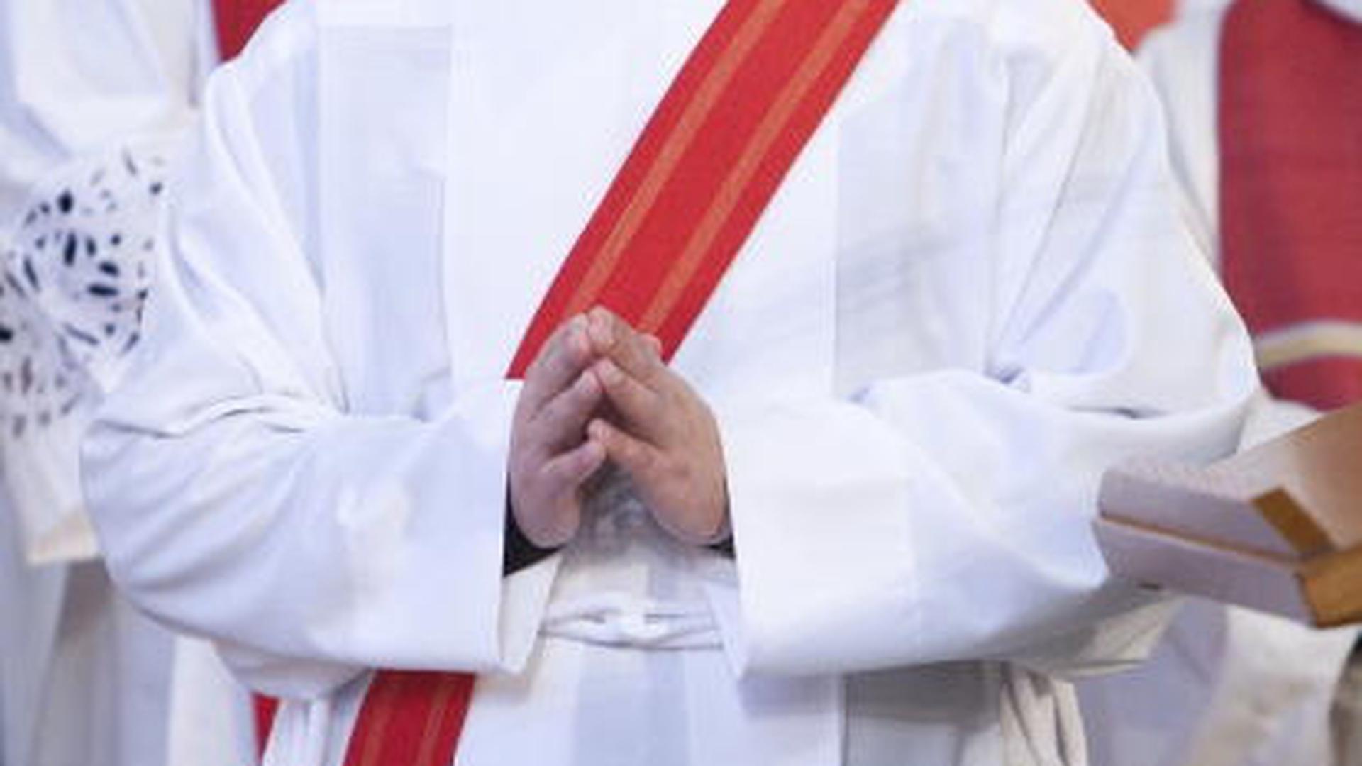 Ricardo Monteiro, o jovem português de 28 anos que hoje foi ordenado padre na catedral do Luxemburgo