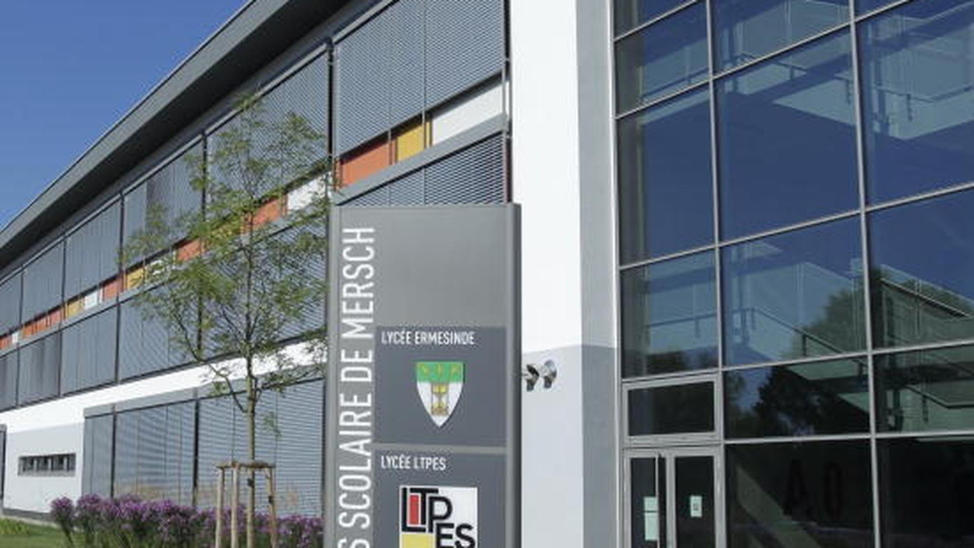 O Liceu Técnico para as Profissões Educativas e Sociais (LTPES) fica situado em Mersch, nas mesmas instalações do Liceu Ermesinde