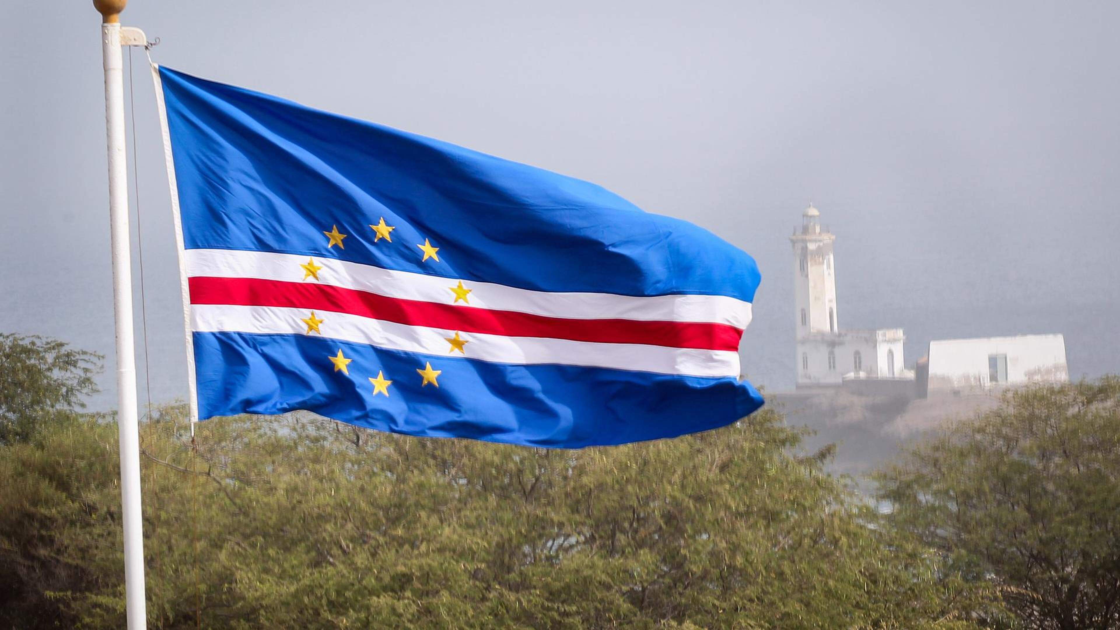 Bandeira de Cabo Verde (imagem ilustrativa)