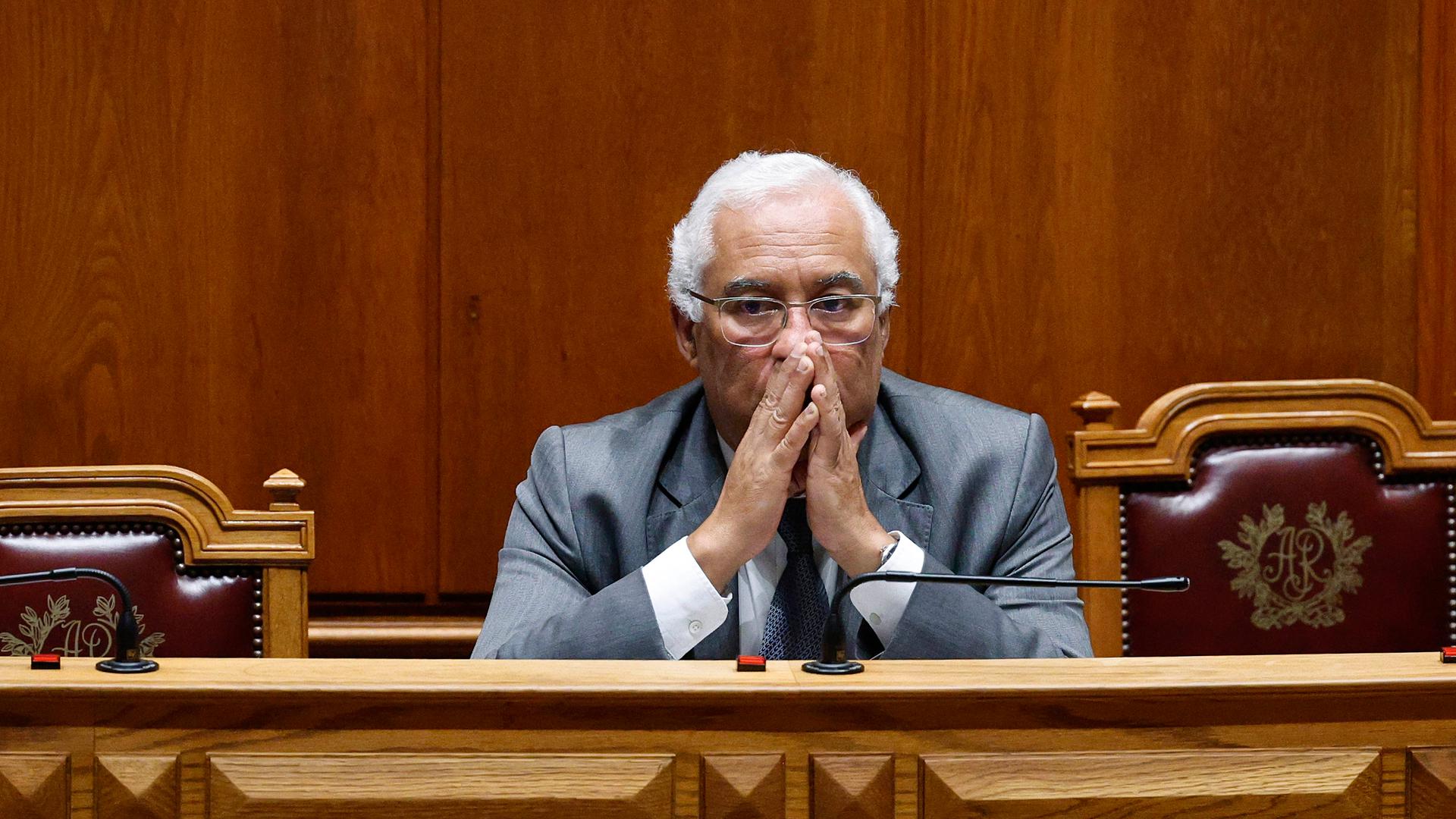 O primeiro-ministro, António Costa, durante a sessão plenária na Assembleia da República quinta-feira, no parlamento.