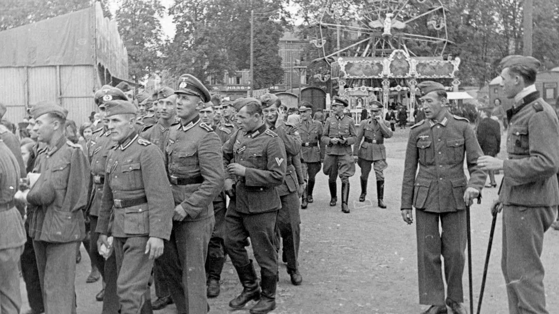 Nazis na Schueberfouer, no Luxemburgo, em setembro de 1943.
