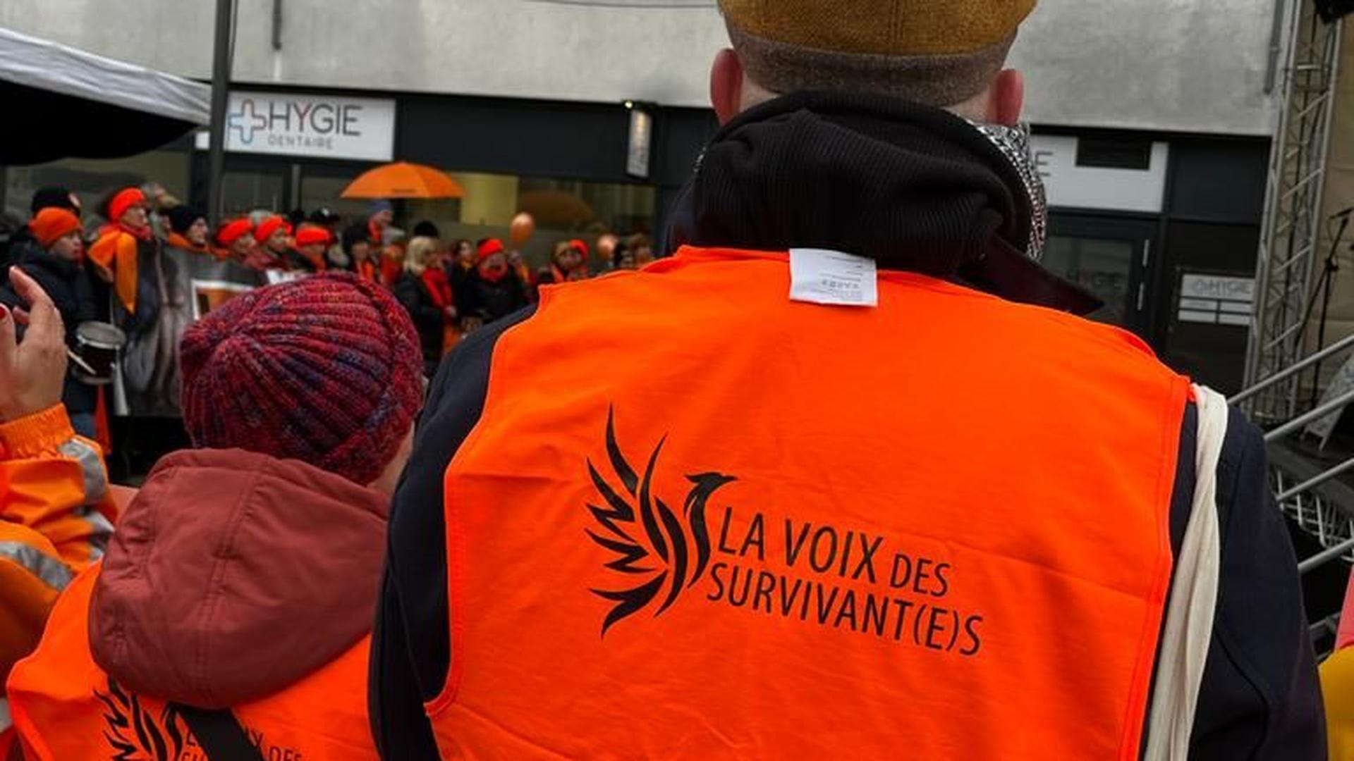 A marcha da associação "A Voz dos Sobreviventes" na Orange Week, a 23 novembro.