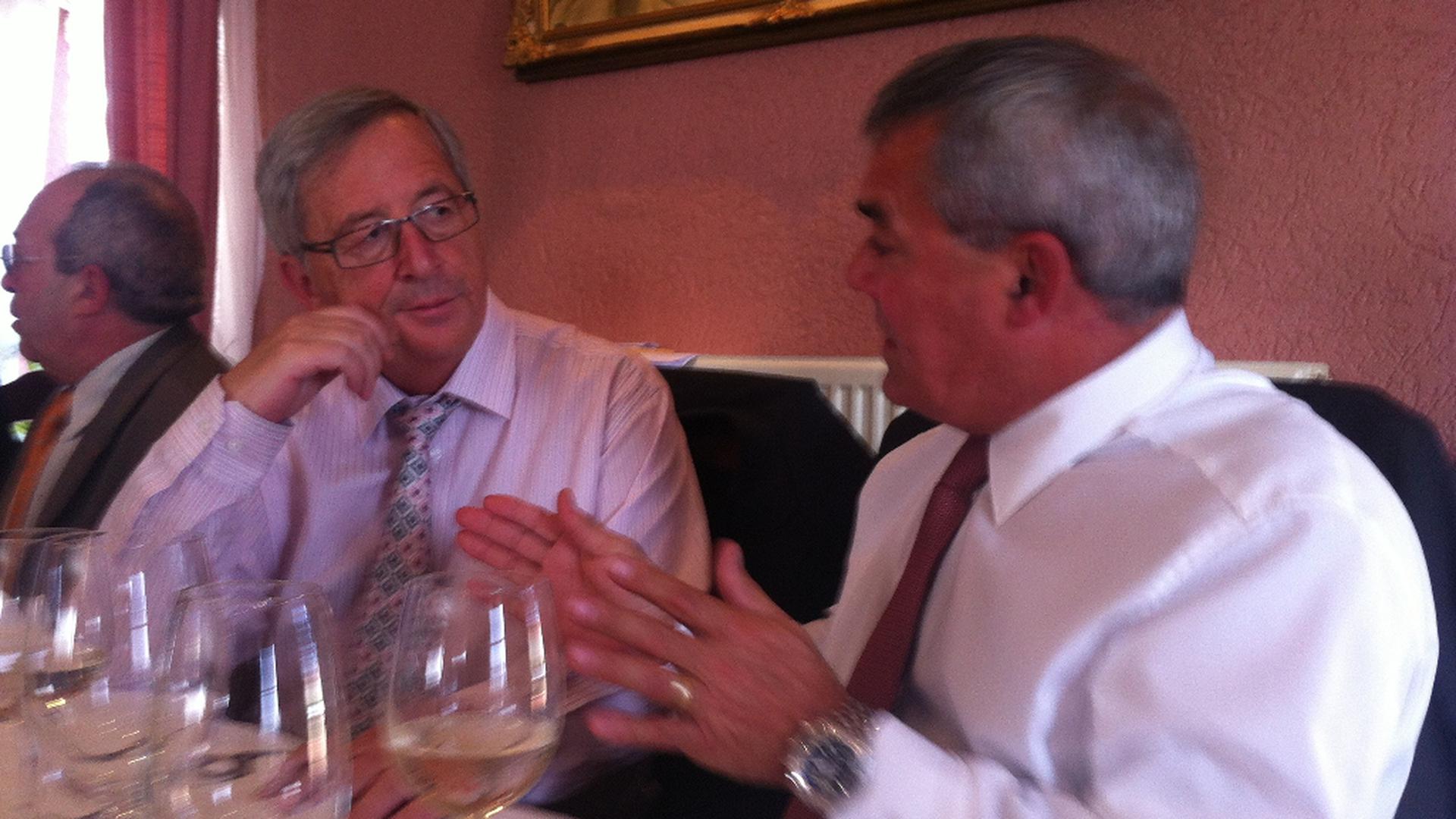 Juncker com Jorge Rosa, proprietário da   Gazeautherme, no Luxemburgo