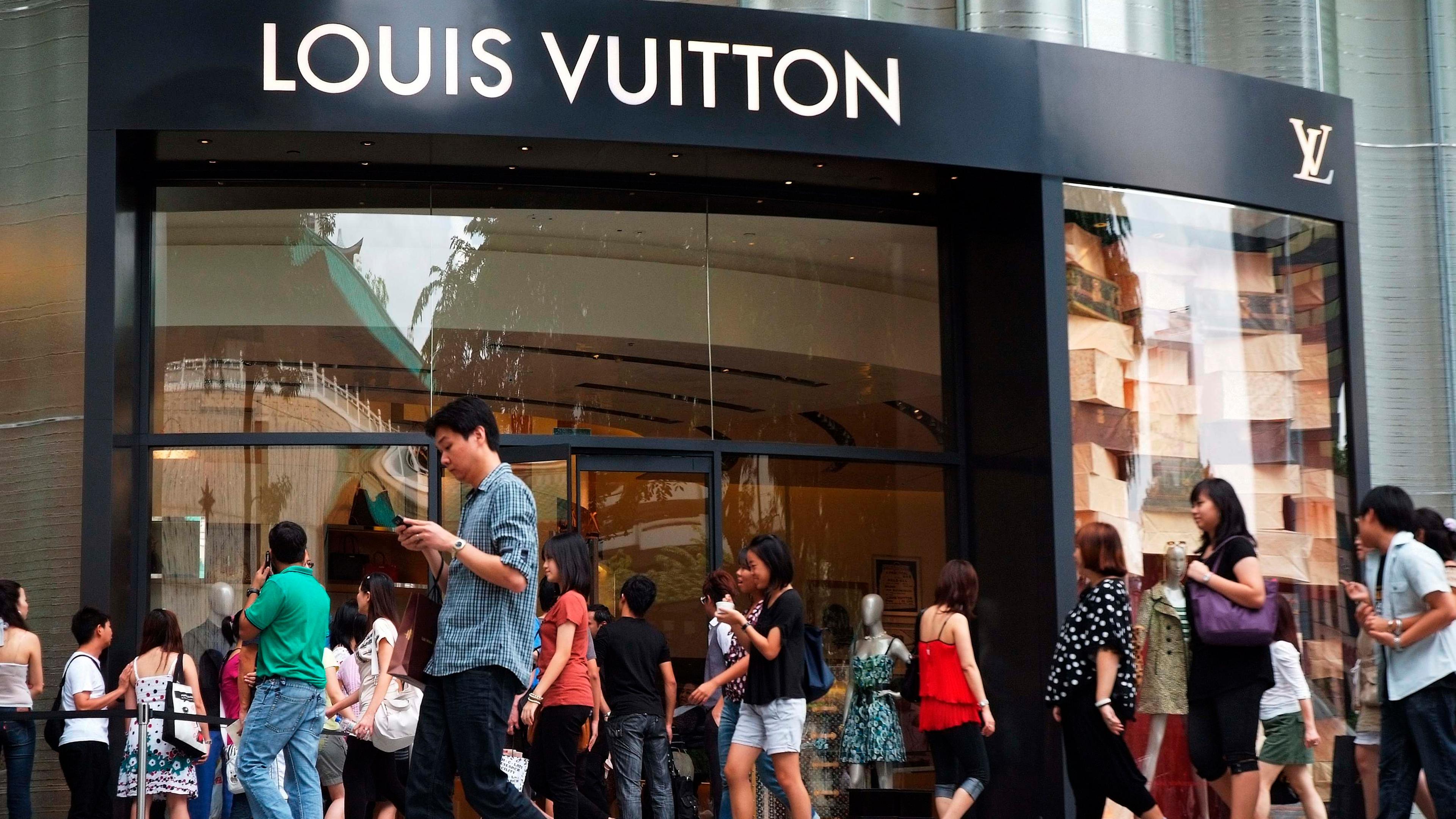 Dono da Louis Vuitton e terceiro mais rico do mundo: conheça