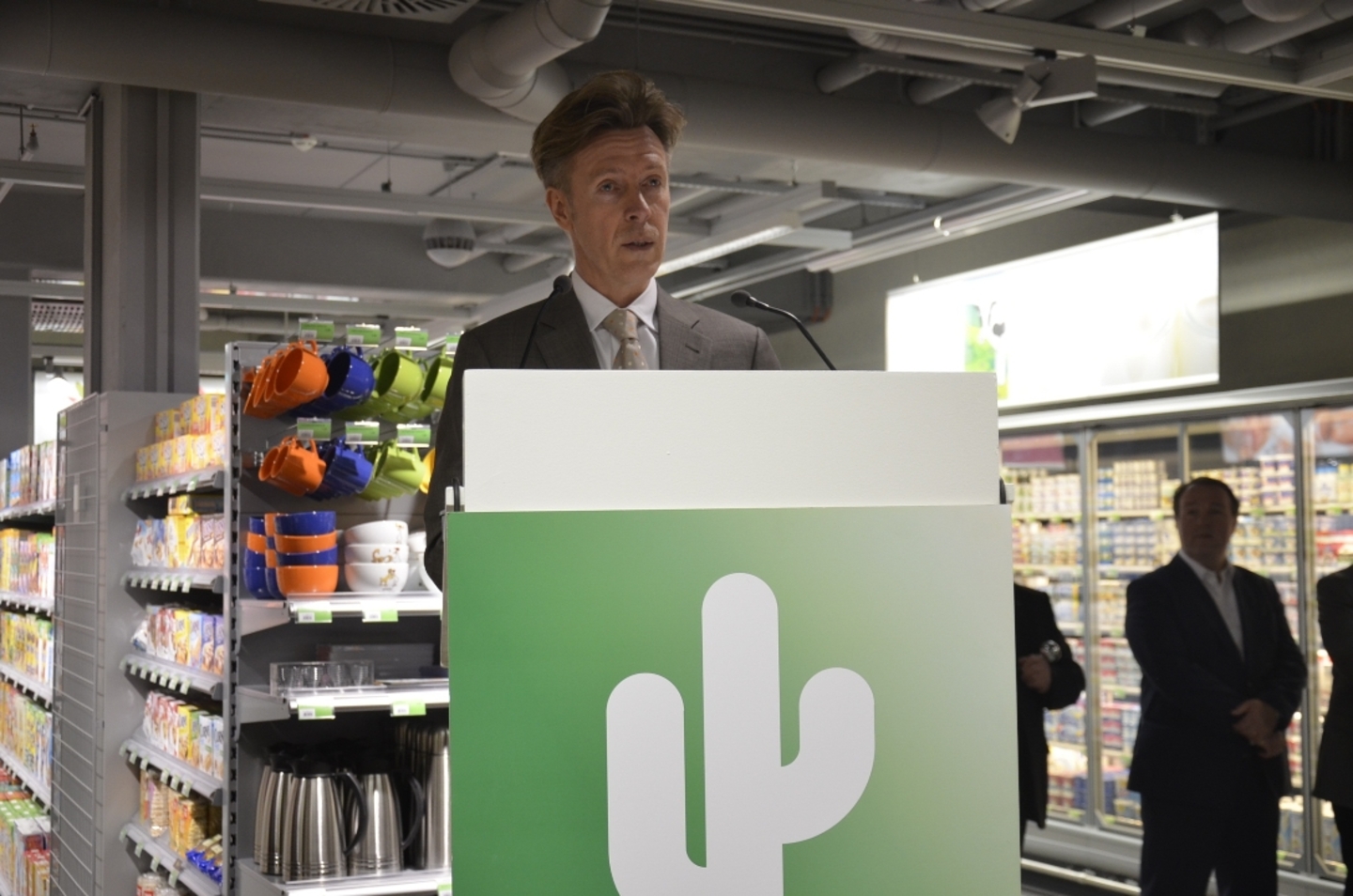 Supermercado Cactus j abriu as portas em Merl | Contacto