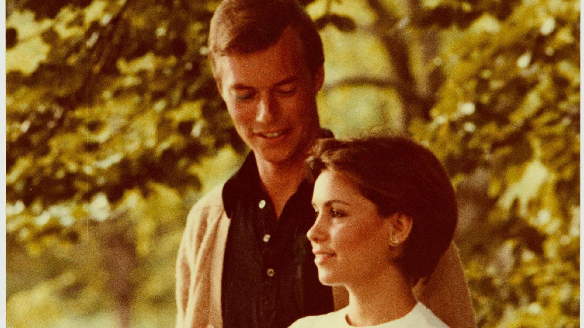 O Grão-Duque Henri do Luxemburgo e Maria Teresa, em Genebra, antes do casamento, celebrado em 1979.