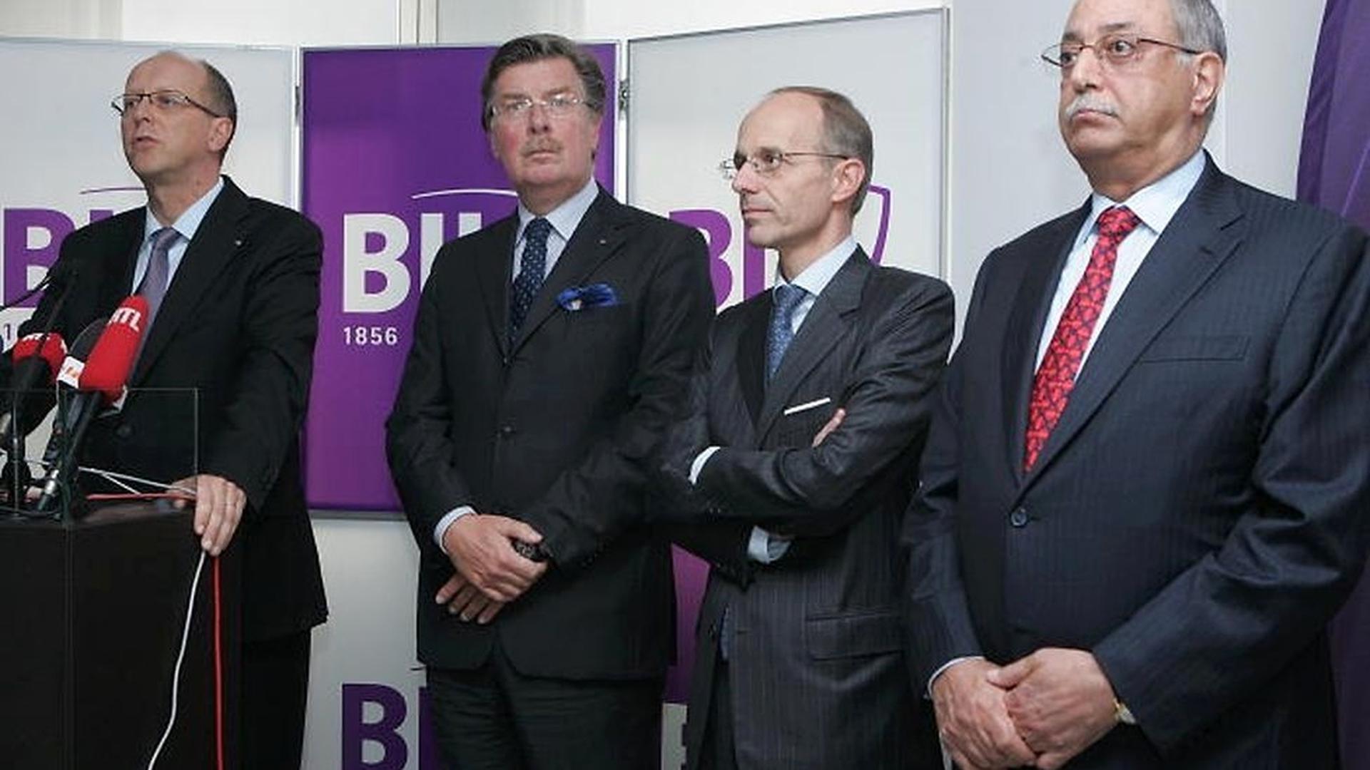Da esquerda para a direita: François Pauly, actual presidente, Frank Wagener, do conselho de administração, Luc Frieden, na altura representante do Estado, e George Nasra, representante do accionista Qatar