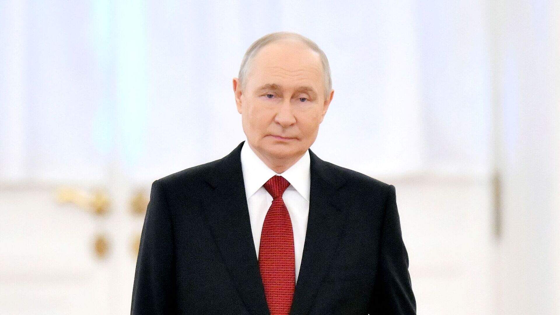 Putin prope cessar-fogo a 9 de maio, dia em que Rssia celebra vitria em  1945 | Contacto