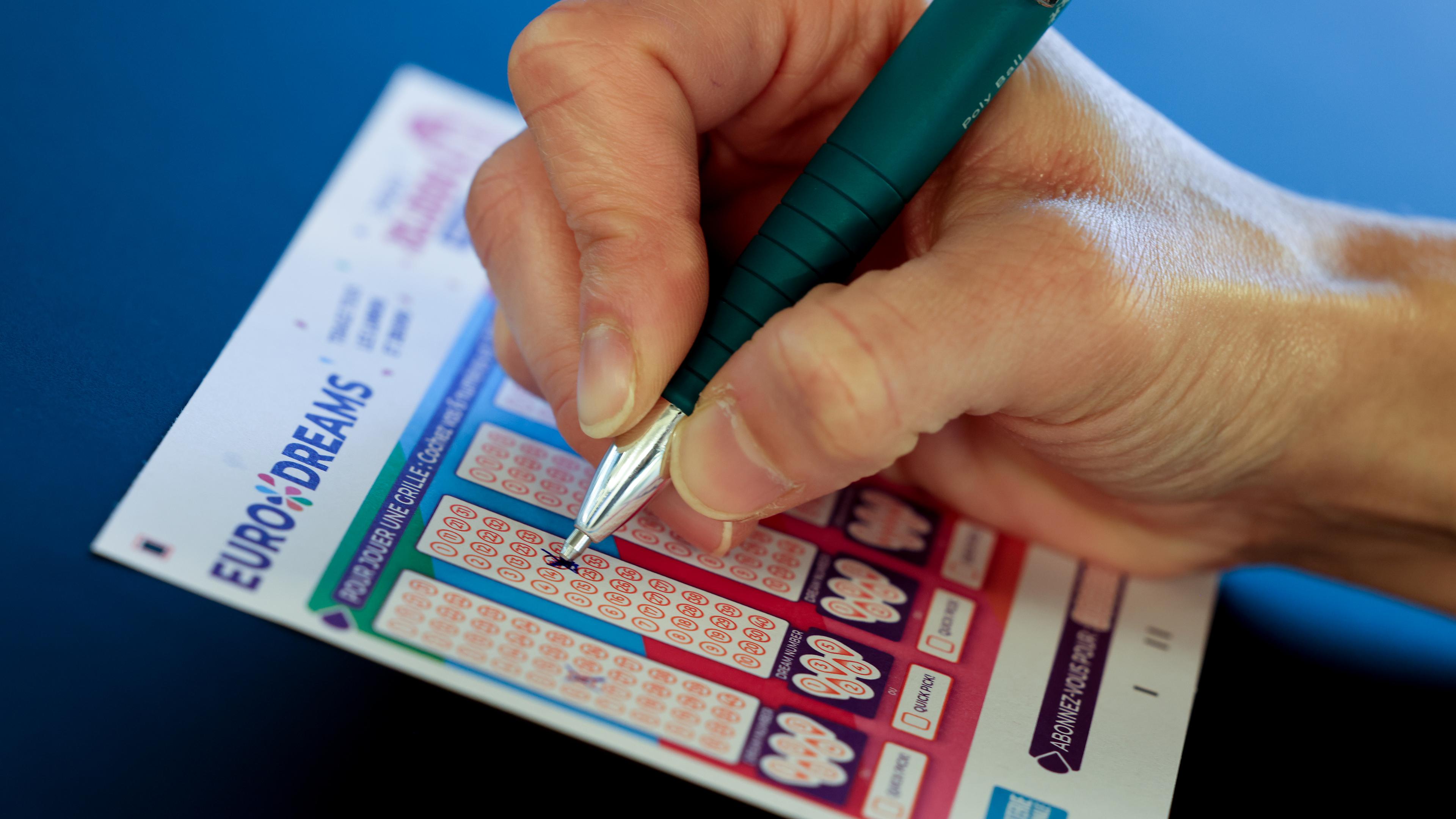 23.10.2023 Glücksspiel  Luxemburg " Euro Dreams " eurodreams  : Loterie nationale : Lotterie