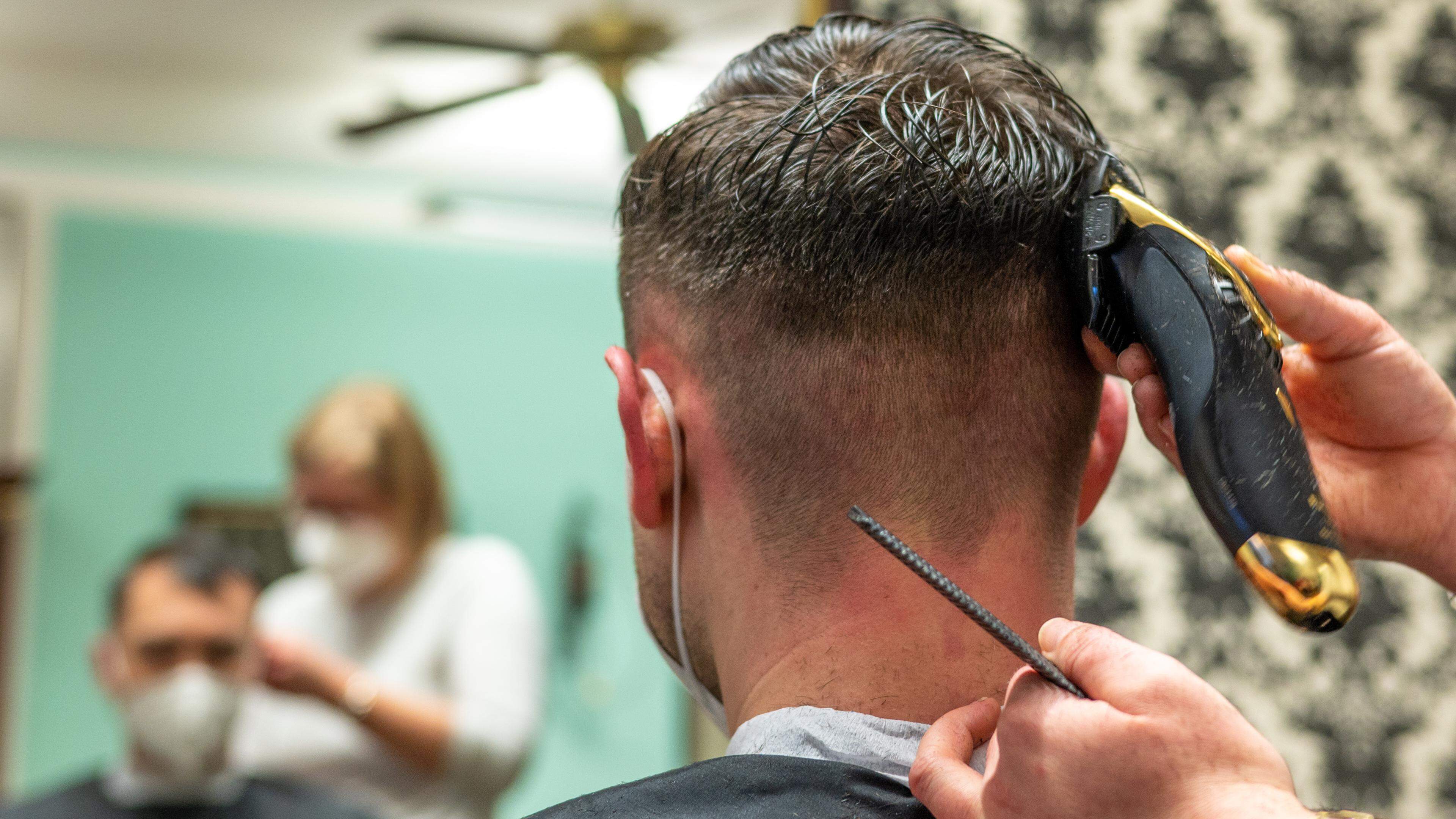 Tipos de cabeleireiros: quais especialidades estão em alta?