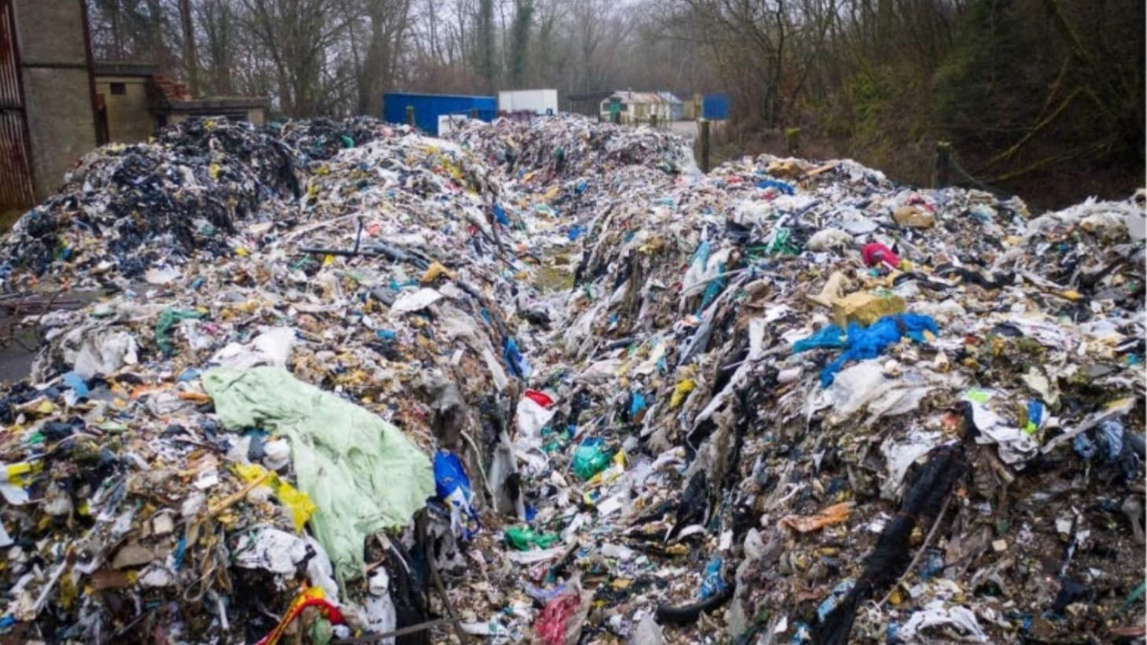 Tonnes of waste lying idle at Luxembourg border - pressure group - Vimarsana News