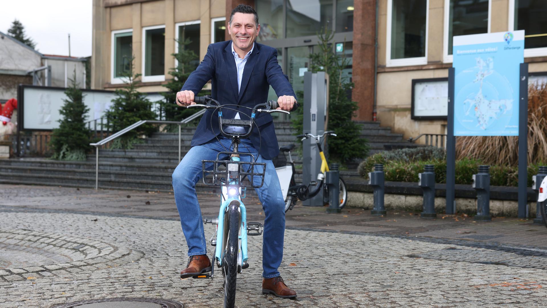Paulo Aguiar, amante do ciclismo, defende a bicicleta como meio de transporte.