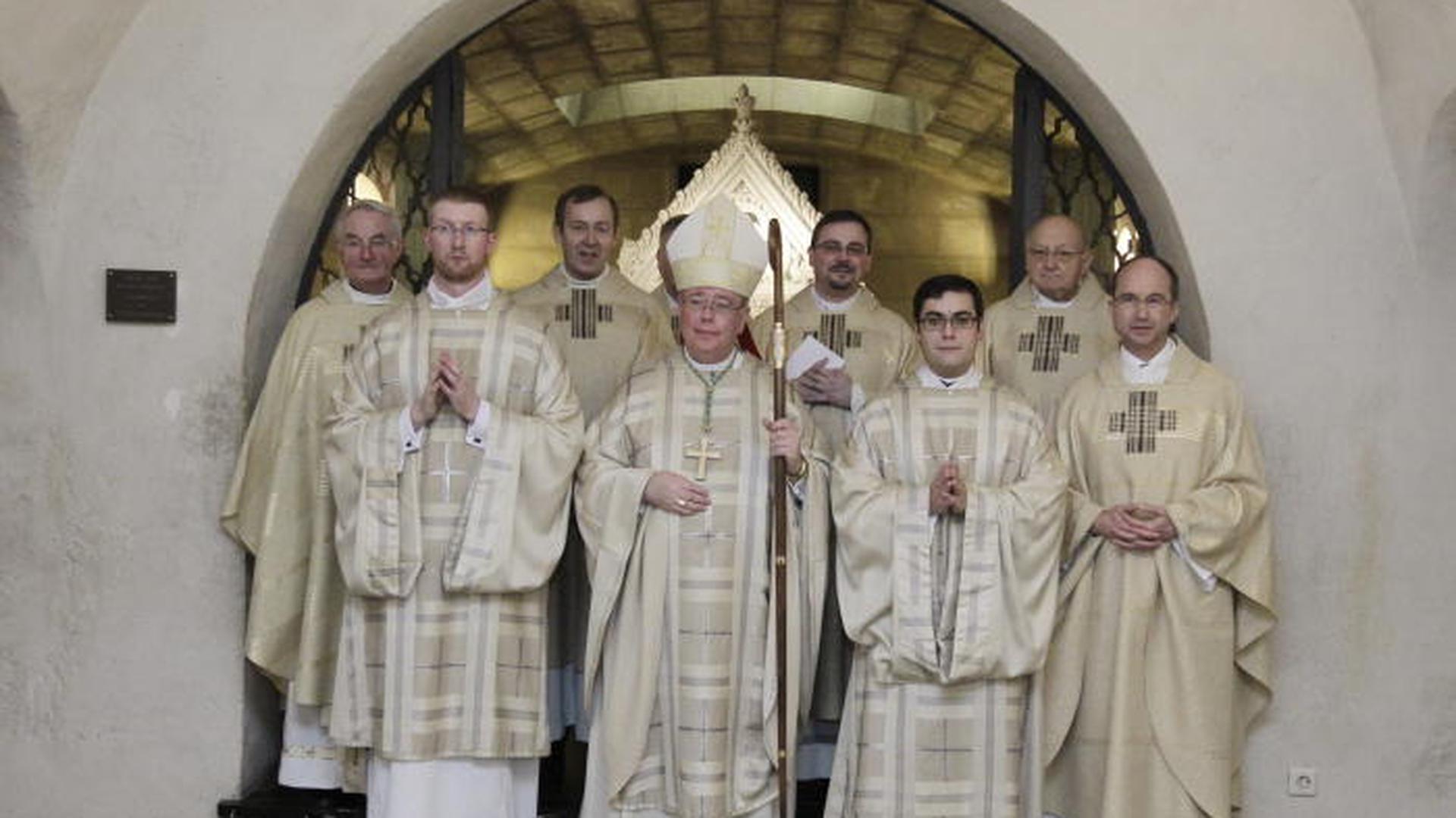 No dia da ordenação diaconal em Echternach. Ricardo Monteiro está à direita do Arcebispo