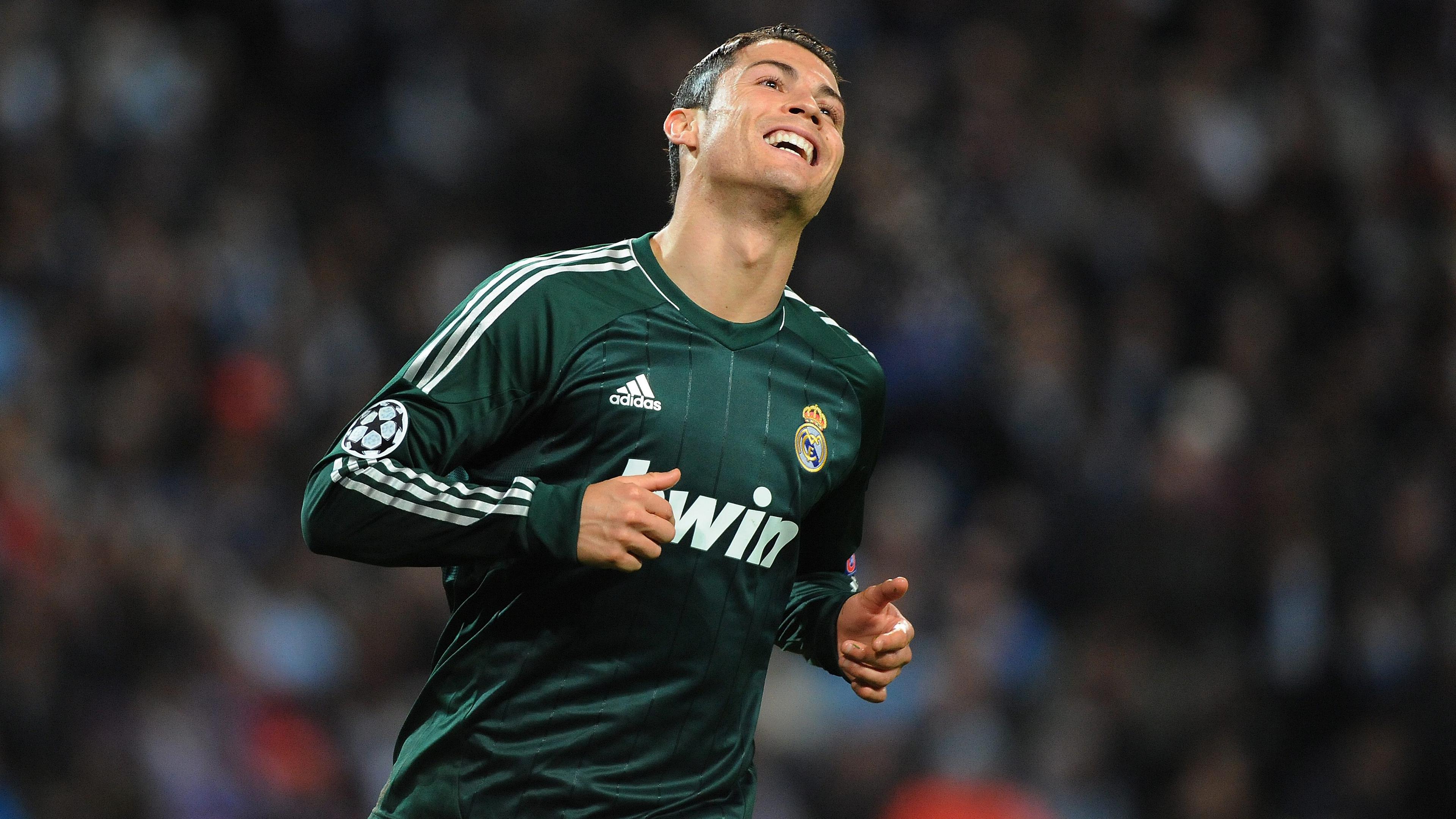 Cristiano Ronaldo conquista primeiro título no mundo árabe e se