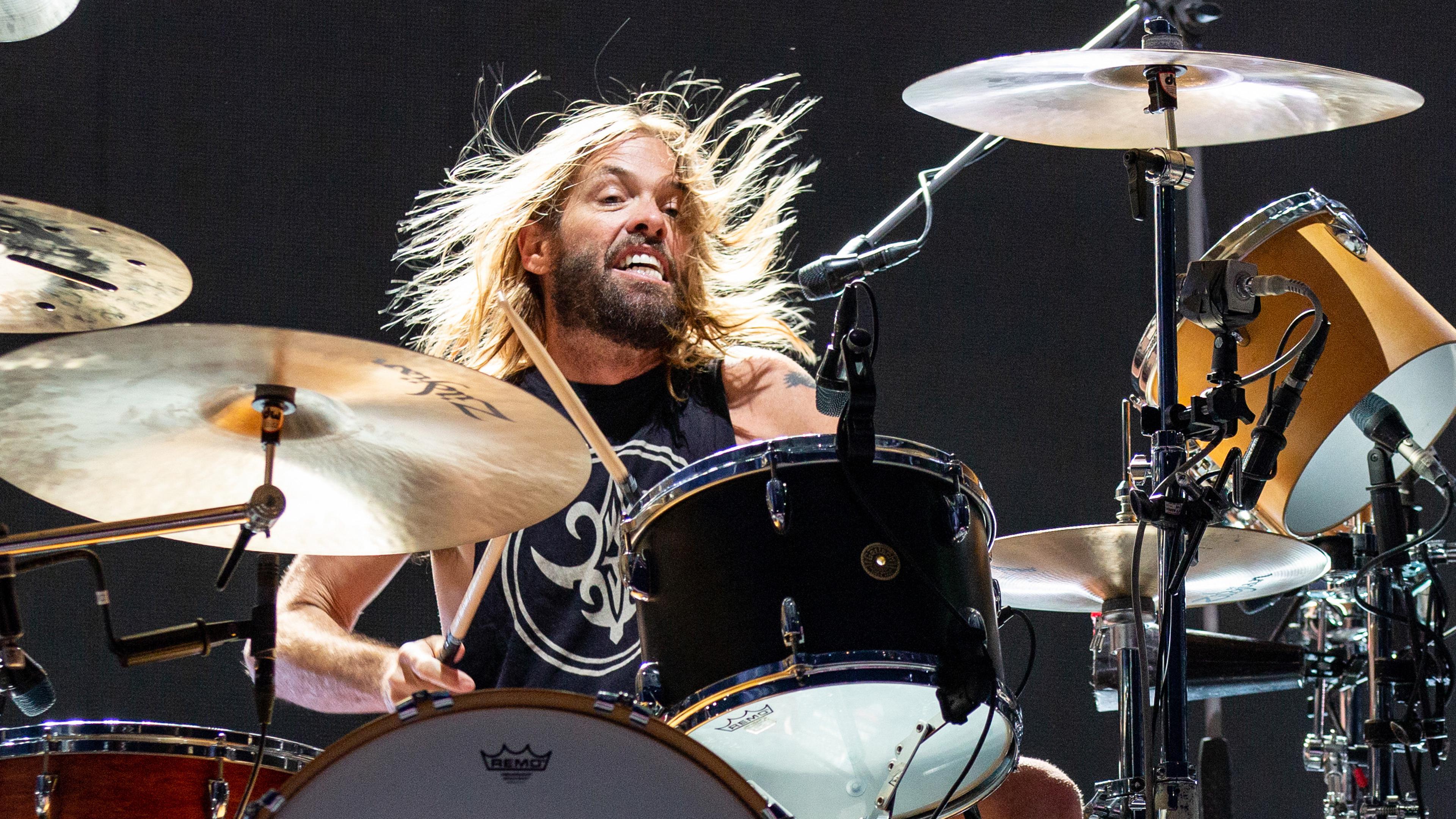 Dave Grohl diz qual é a melhor banda que já abriu para o Foo Fighters