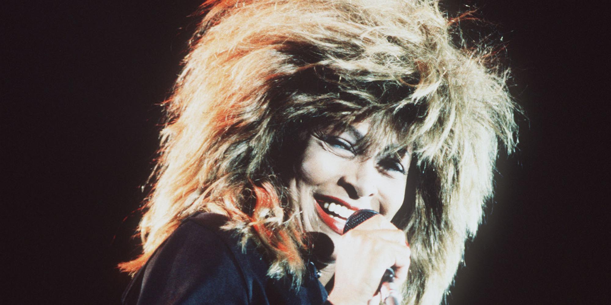 Tina Turner num concerto na Escócia a 1 de junho de 1987