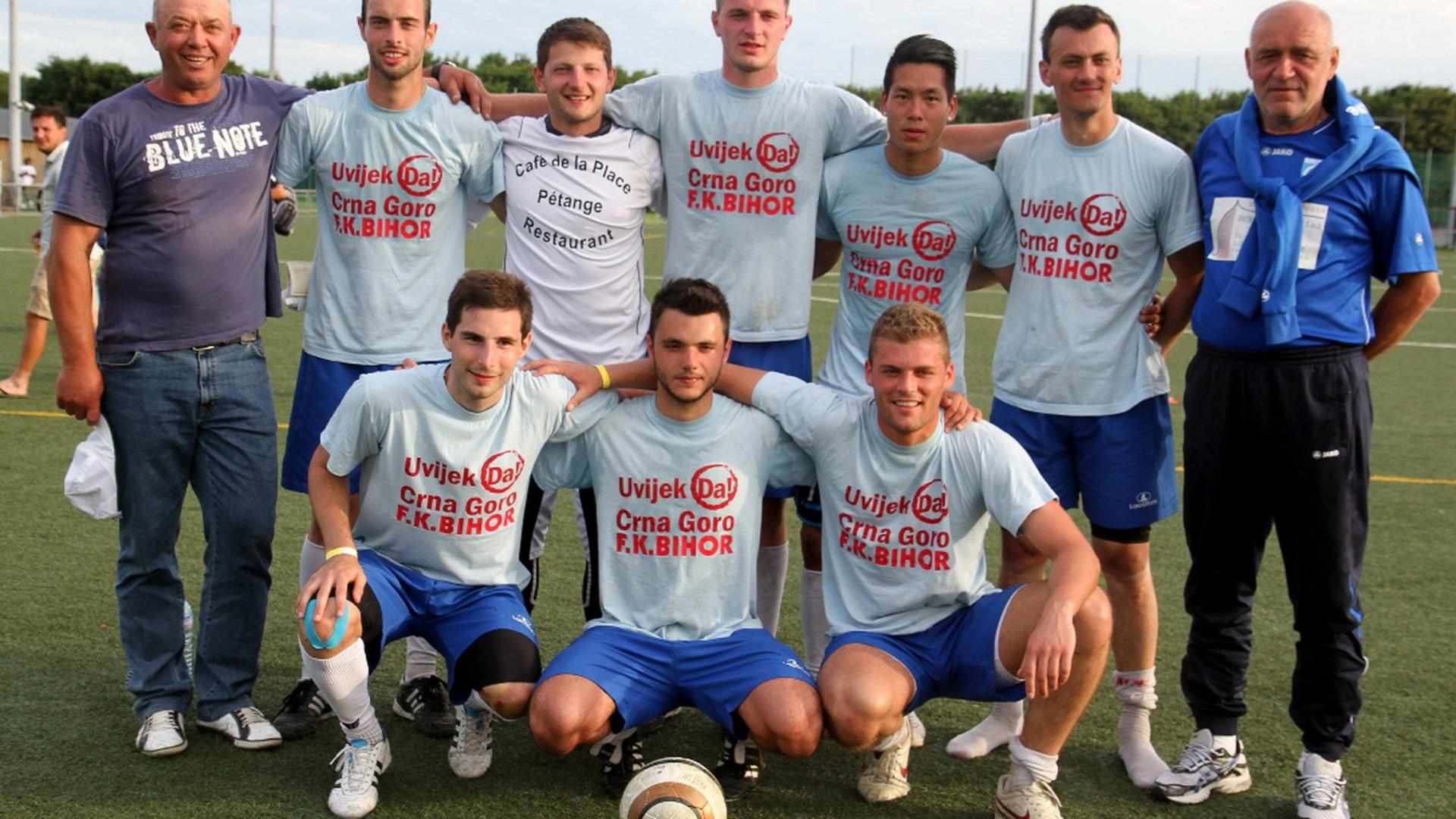 Os vencedores do torneio, os montenegrinos do FK Bihor