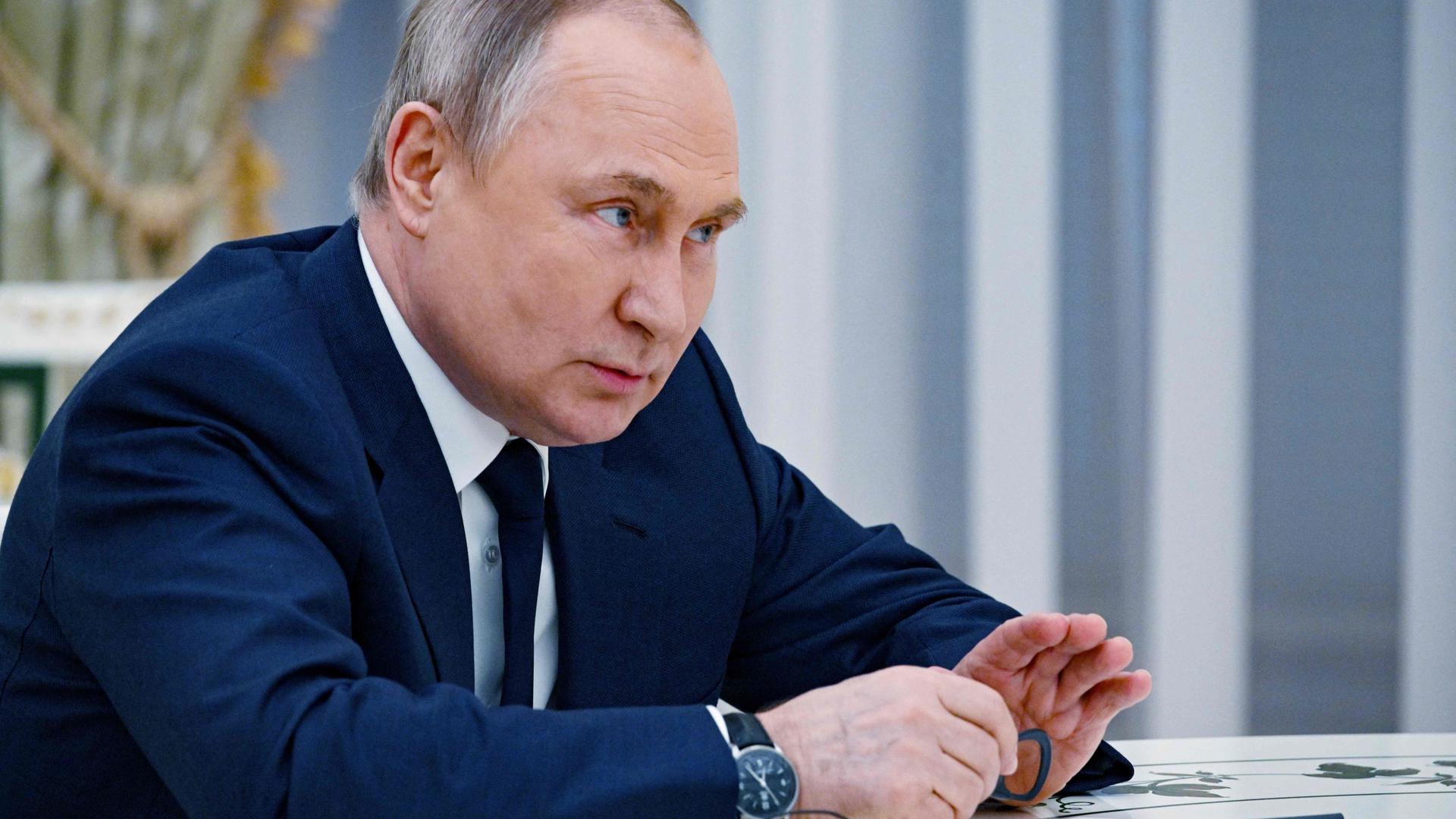Se Putin ainda for Presidente da Rússia em 2036, terá completado 36 anos no Kremlin, mais do que Estaline, que foi Presidente durante 29 anos.
