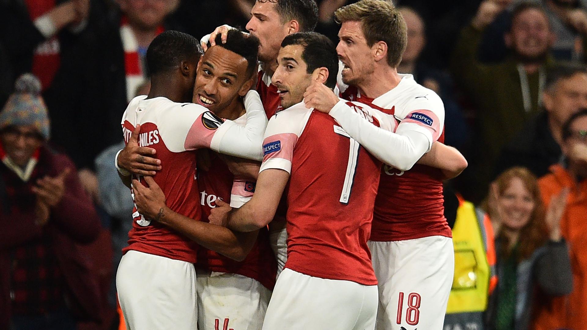 O Arsenal recebeu e venceu o Valência por 3-1, em Londres.