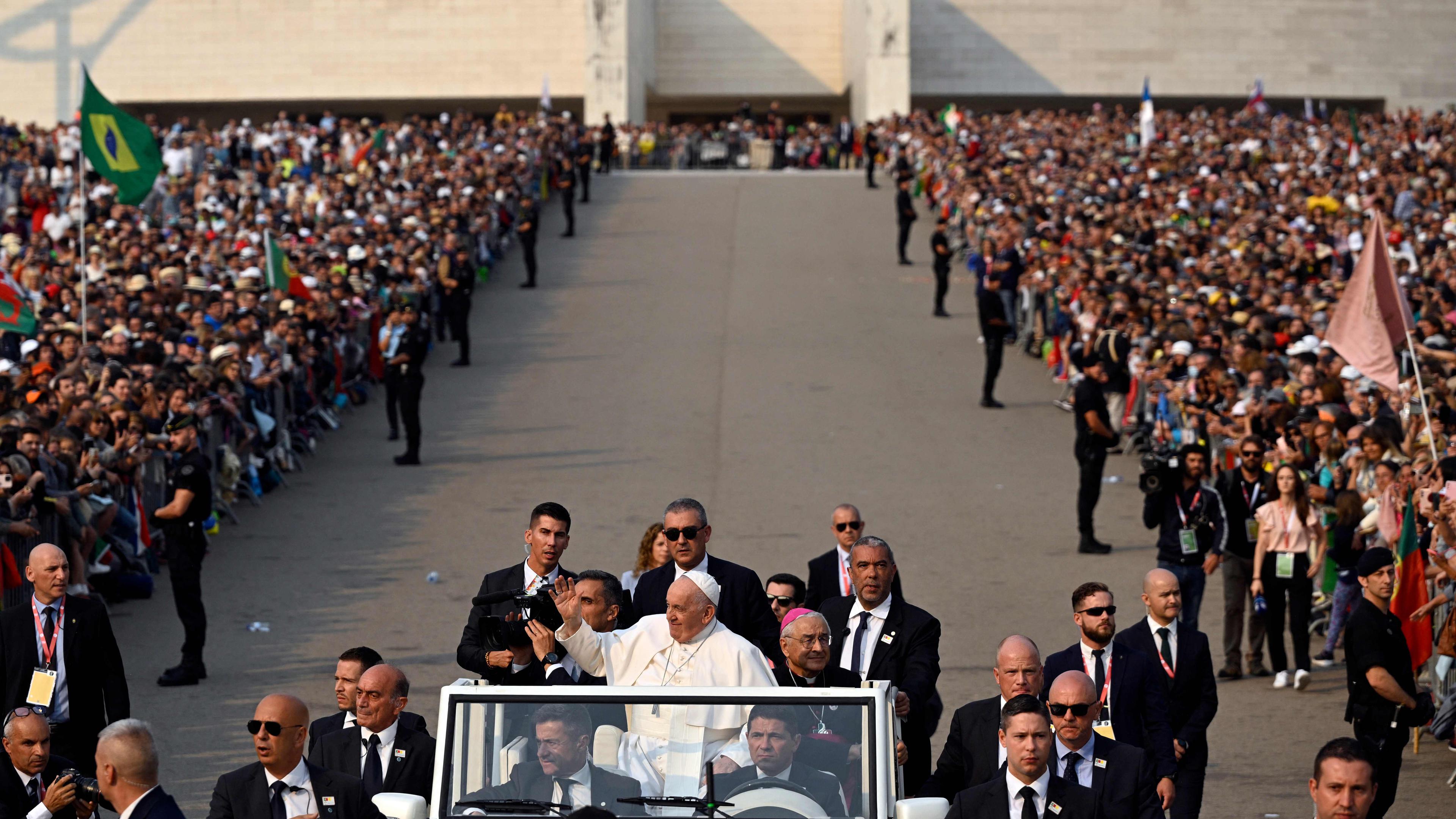 O lugar já está pronto': Papa revela planos para seu funeral fora