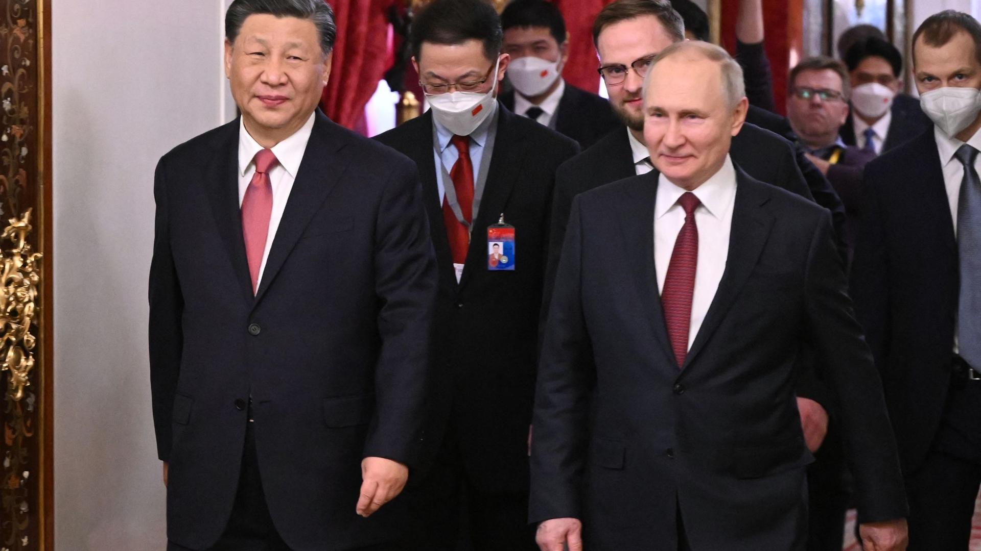 A ameaça aconteceu durante a visita de Estado de dois dias do presidente chinês, Xi Jinping, a Moscovo. 