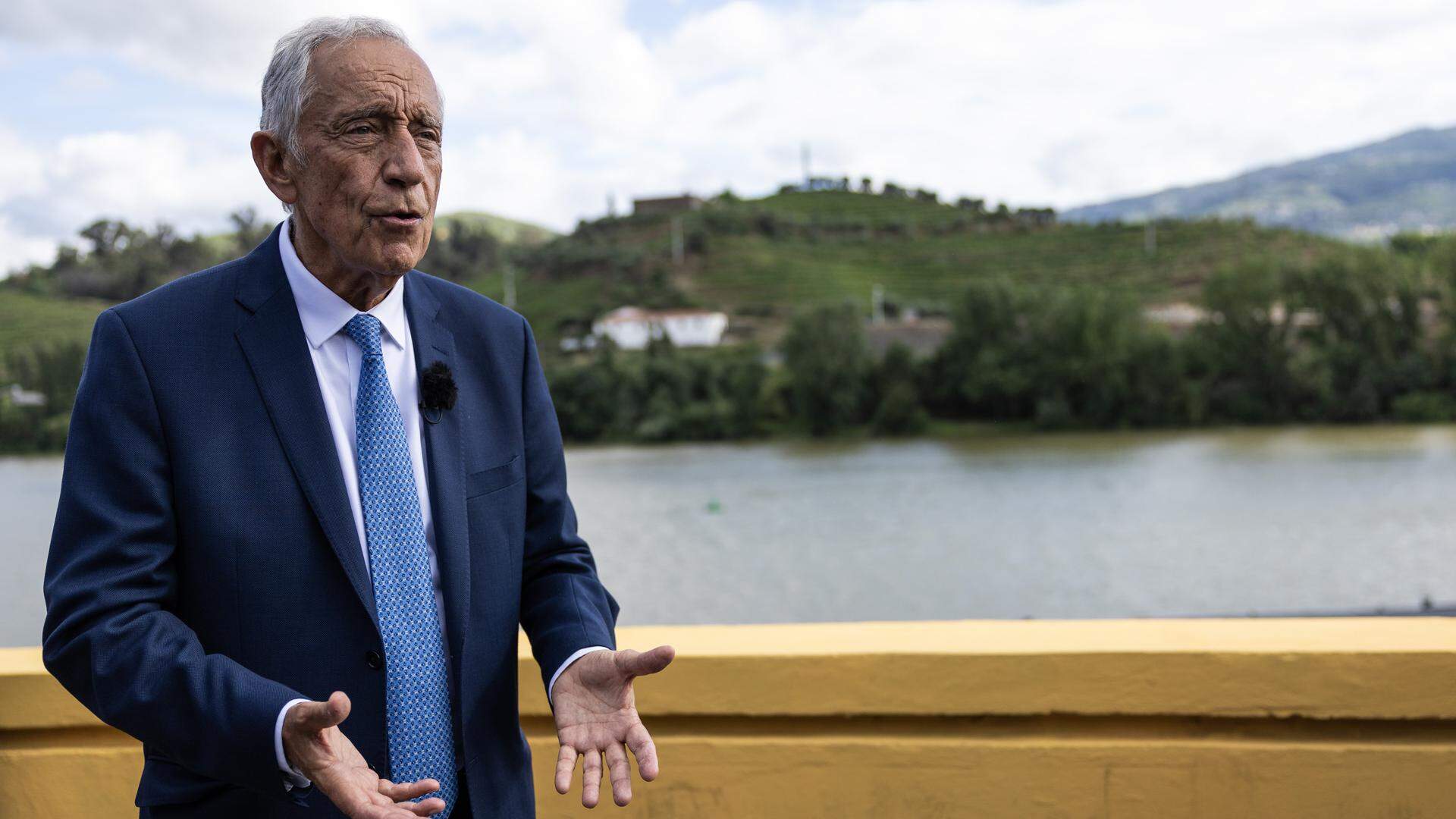 O Presidente da República, Marcelo Rebelo de Sousa, grava uma mensagem para emigrantes no Luxemburgo apartir do Peso da Régua, no início das comemorações oficiais do Dia de Portugal, de Camões e das Comunidades Portuguesas, Régua, 09 de junho de 2023. JOSÉ COELHO/LUSA