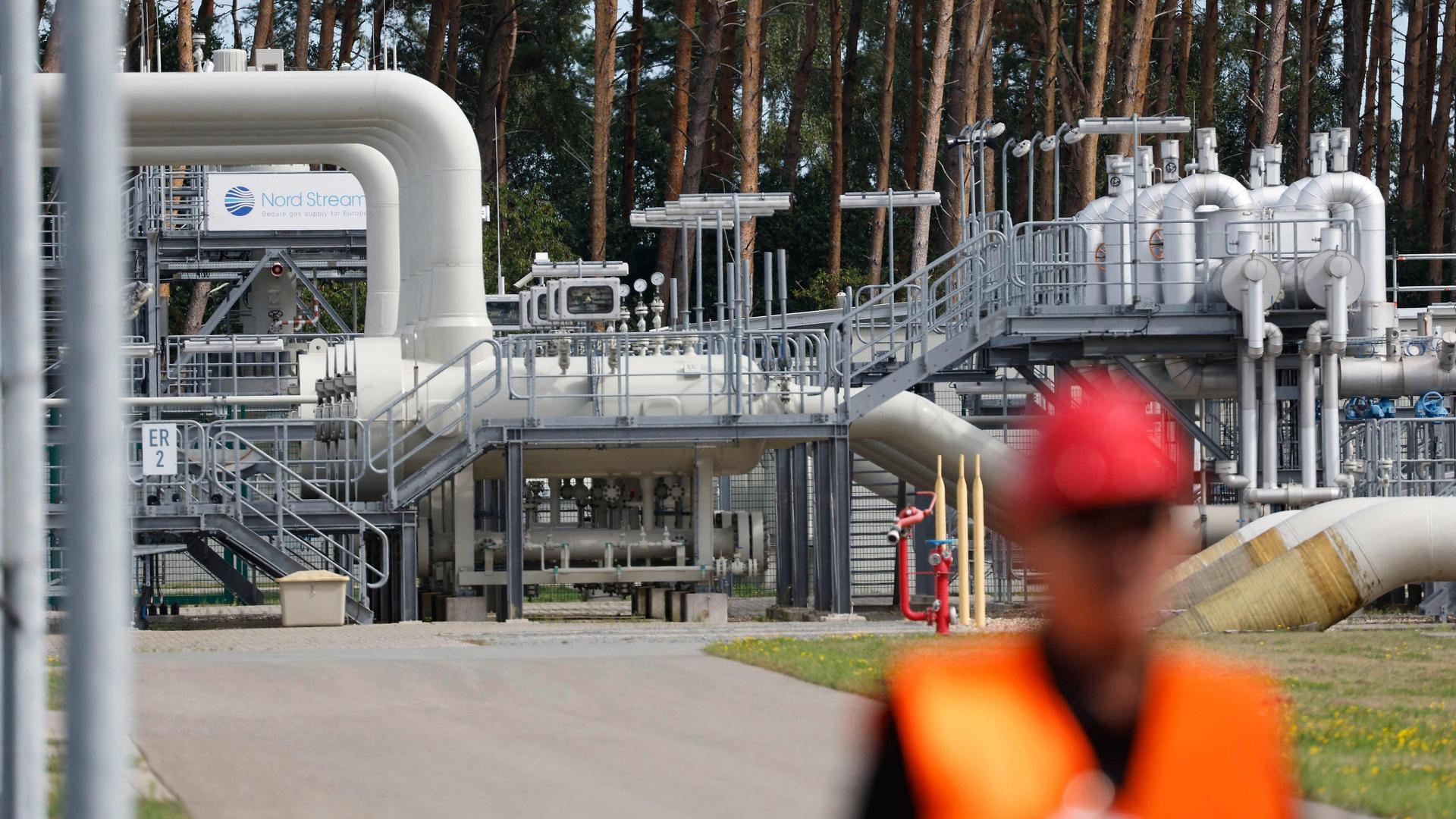 O Nord Stream 2 estava a ponto de se tornar no maior canal de abastecimento de gás russo para a Alemanha. O seu funcionamento foi cancelado após a invasão da Ucrânia pela Rússia.