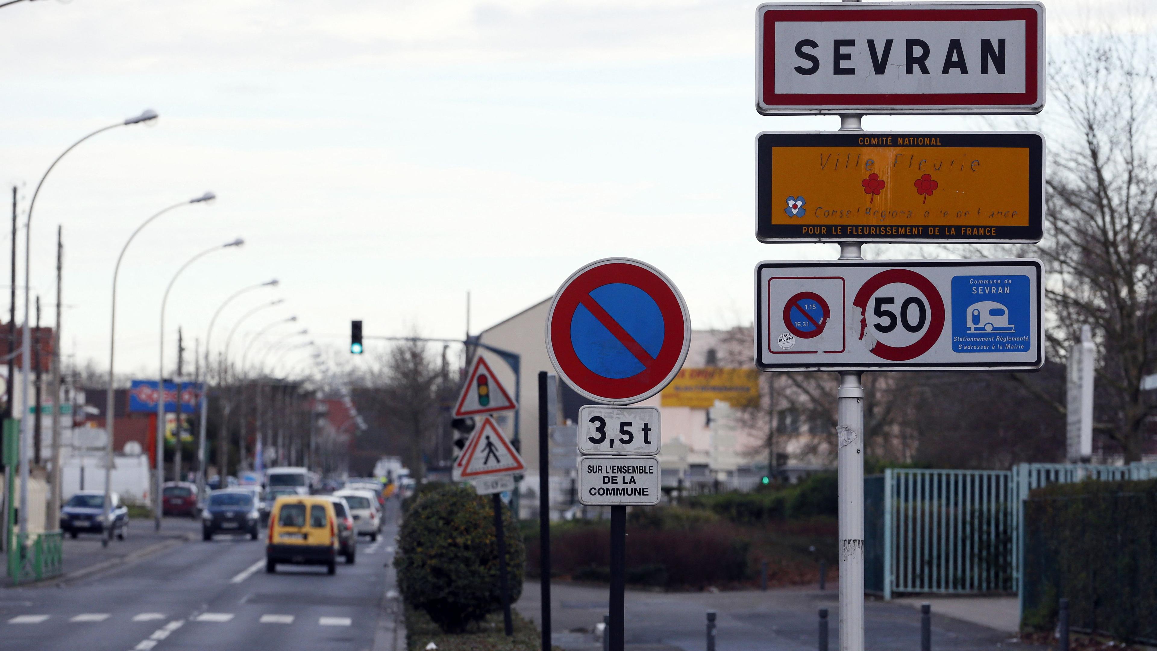 (FILES) View taken on January 7, 2014, ahead of the March 2014 mayoral election, of an entrance road sign of Sevran, a Paris suburb. One person was killed and several were seriously injured in a shoot-out during the night on May 3, 2024 in Sevran, suburban Paris, the Bobigny public prosecutor's office told AFP on May 4, 2024. (Photo by PATRICK KOVARIK / AFP)
