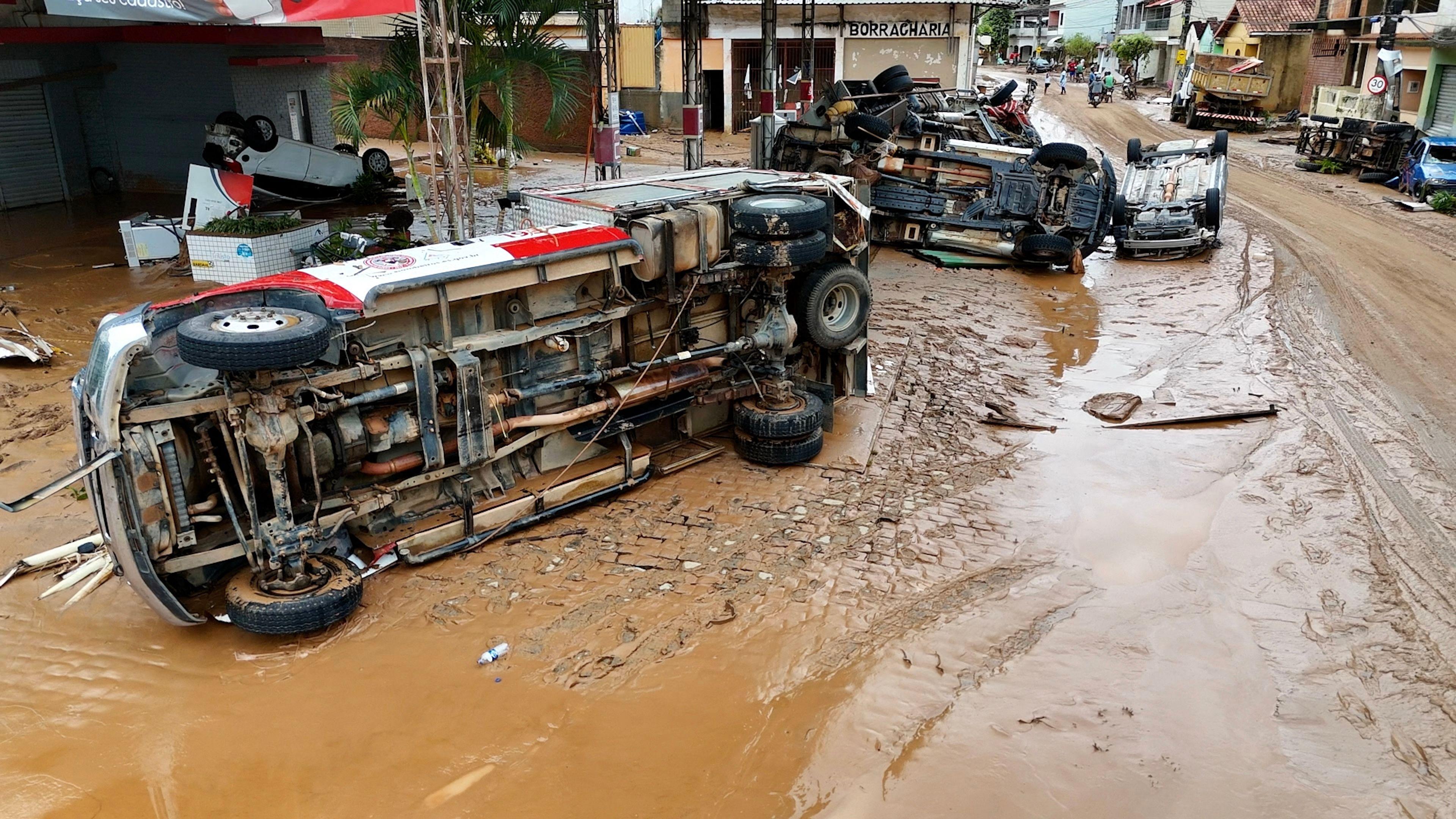 Pelo menos 25 mortos devido a chuvas fortes no sudeste do Brasil